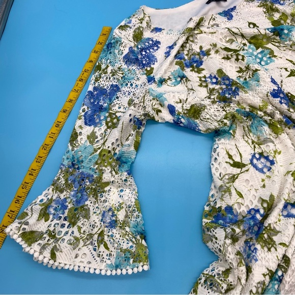 R&K Sheath Lace Floral 3/4 Bell Sleeve Top Size 18 - Picture 6 of 7
